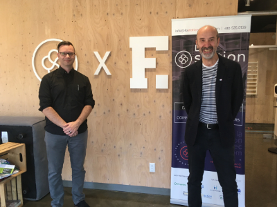 Alexandre Vézina de Clinique d'accompagnement entrepreneurial (CAE) et Jean-Pierre Bédard, Directeur général du Fonds d'emprunt Québec.